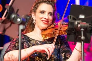 Dara Zusko spielt 1. Violine